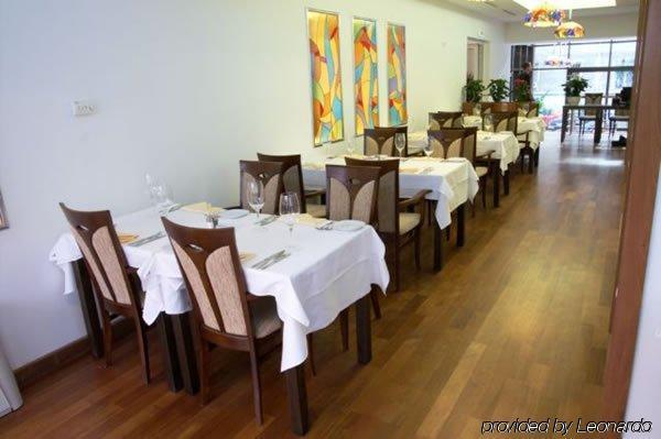 Marshal Hotel Bukarest Restaurant billede