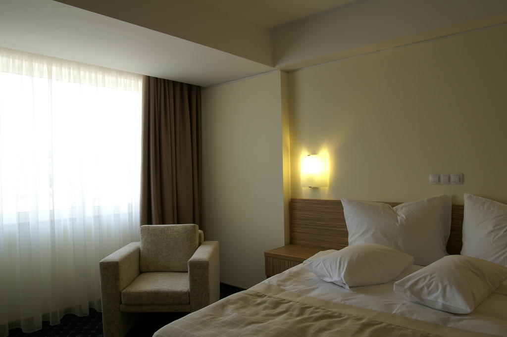 Marshal Hotel Bukarest Værelse billede