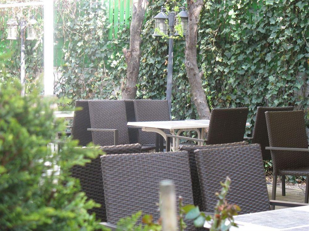 Marshal Hotel Bukarest Eksteriør billede