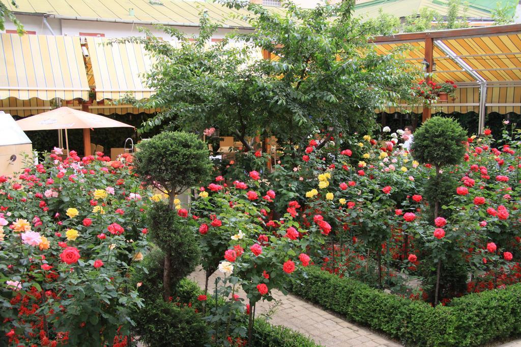 Marshal Hotel Bukarest Eksteriør billede